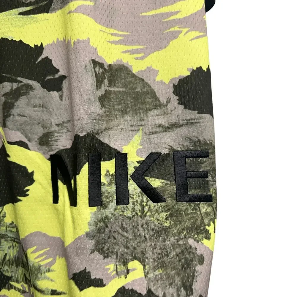 Nike‎ Sportswear Short-Sleeve Hype Hike Camo Top